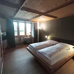 Hotel Restaurant Krone Aarberg 3*