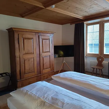 ホテル Restaurant Krone Aarberg
