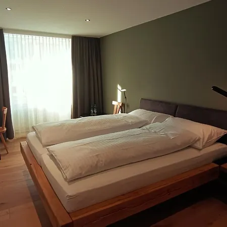 Hotel Restaurant Krone Aarberg Hotell