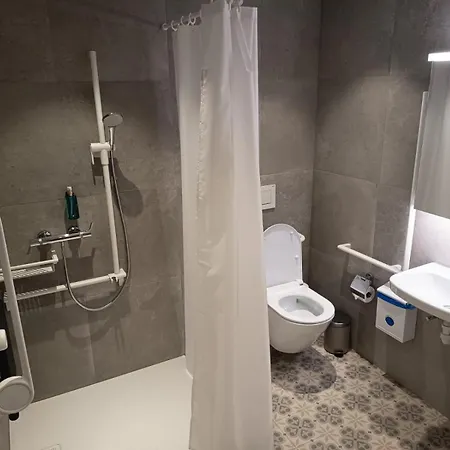 Hotel Restaurant Krone Aarberg Hotell 3*