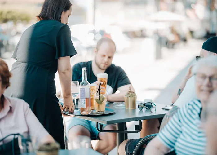 Hotel Restaurant Krone Aarberg 3*