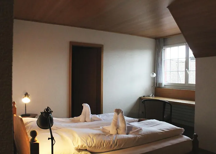 Hotel Hotel Restaurant Krone Aarberg 3*