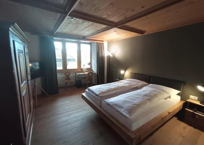 Hotel Restaurant Krone Aarberg 3*