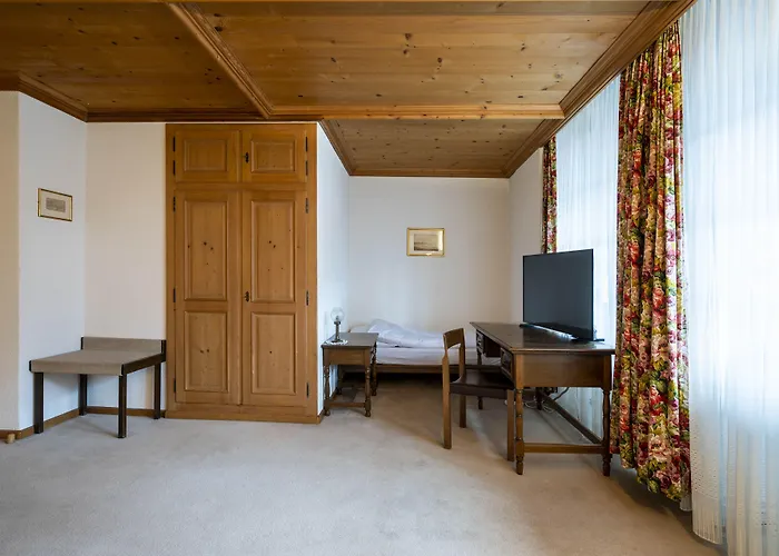 Hotel Restaurant Krone Aarberg 3*